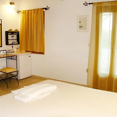 Alisachni Apartment Livadi  Exterior photo