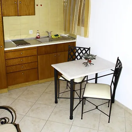 Alisachni Apartment Livadi  Exterior photo